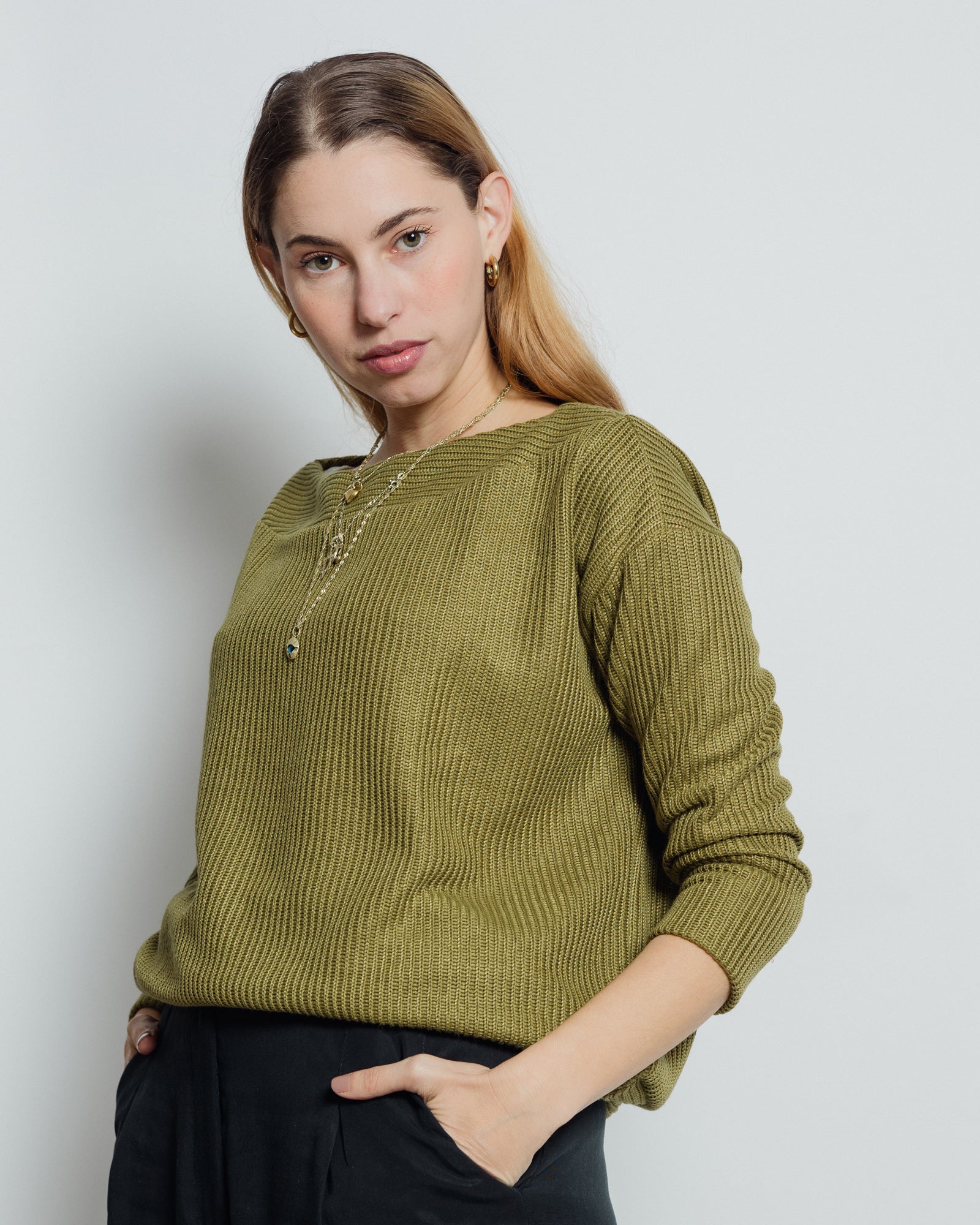 Bili Jumper Olive Green - Layou Design by Shay Sobol