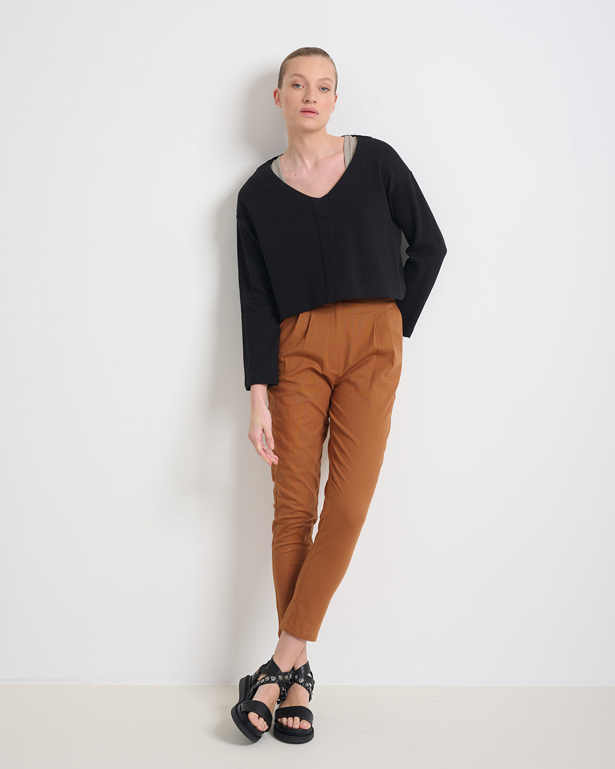 Louisa V Top Black - Layou Design by Shay Sobol