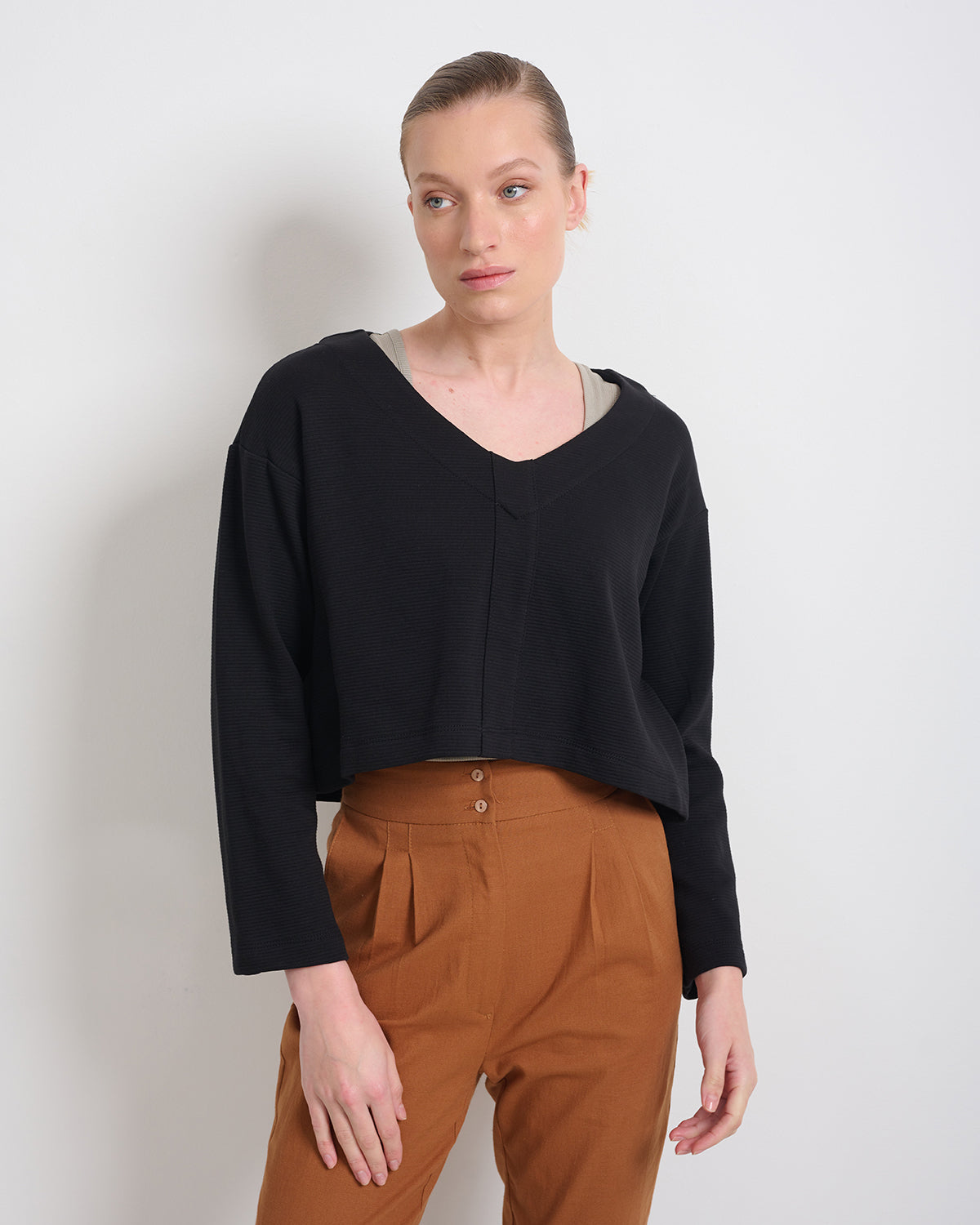 Louisa V Top Black - Layou Design by Shay Sobol