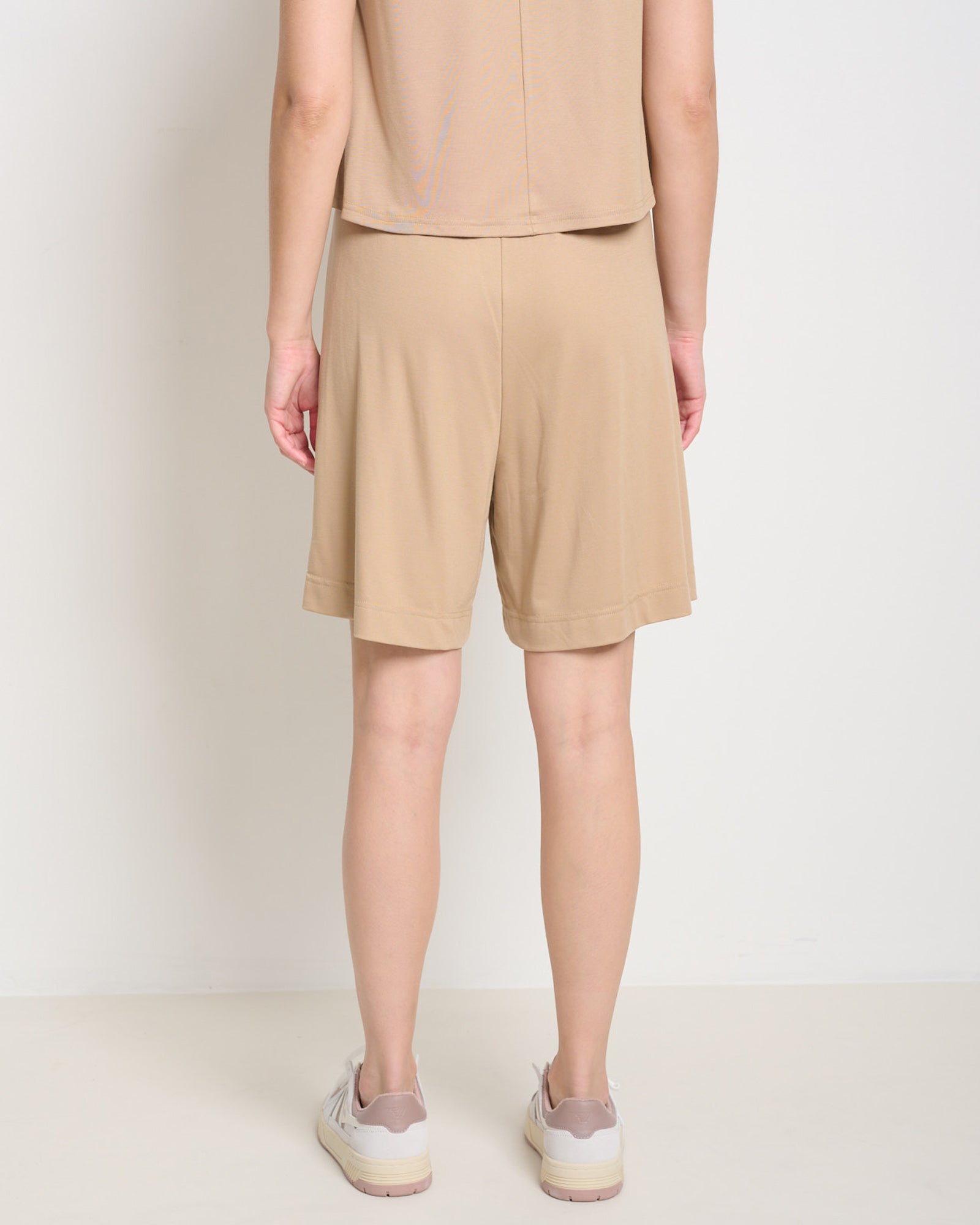 Haley Shorts Beige - Layou Design by Shay Sobol