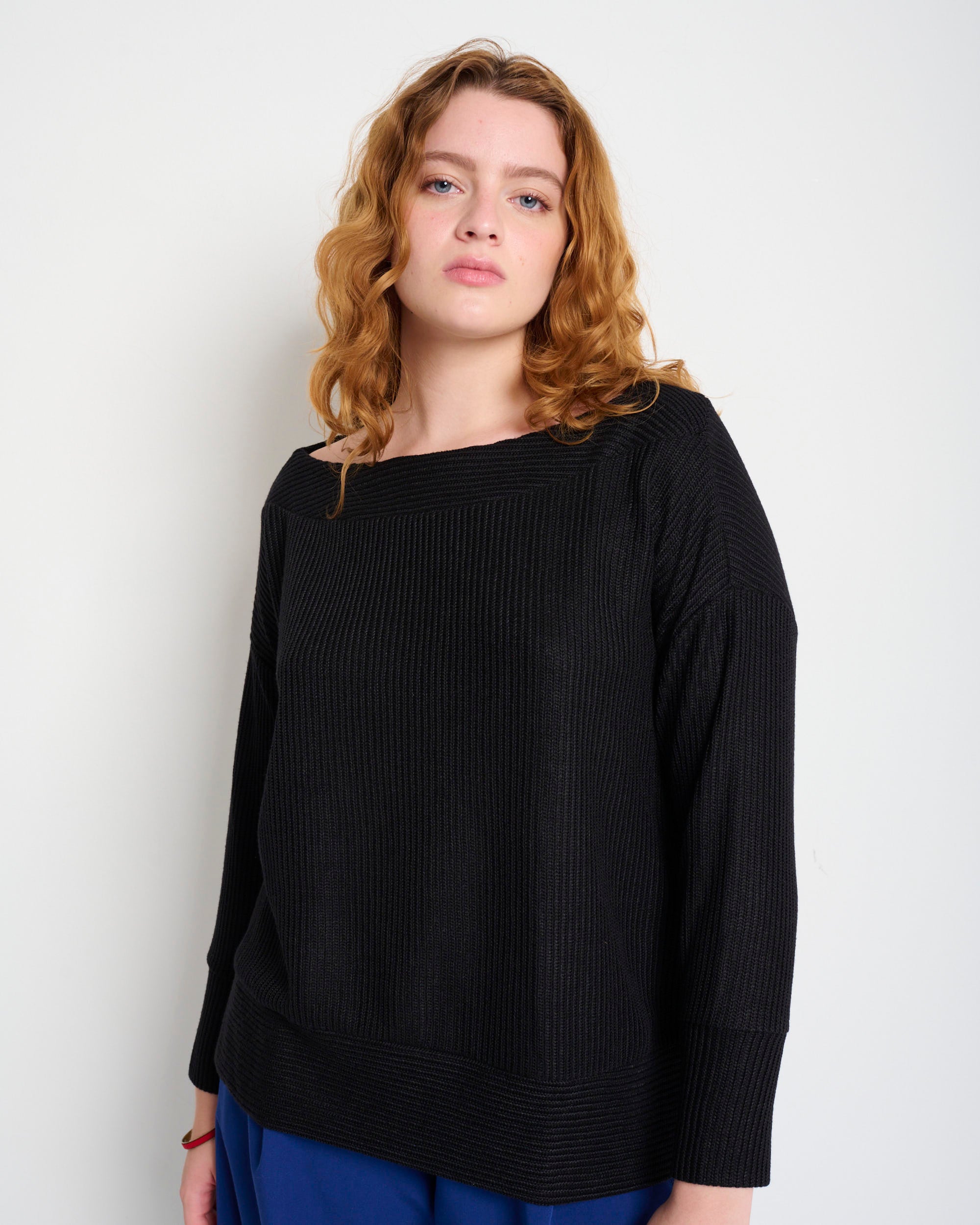 Bili Jumper Black - Layou Design by Shay Sobol