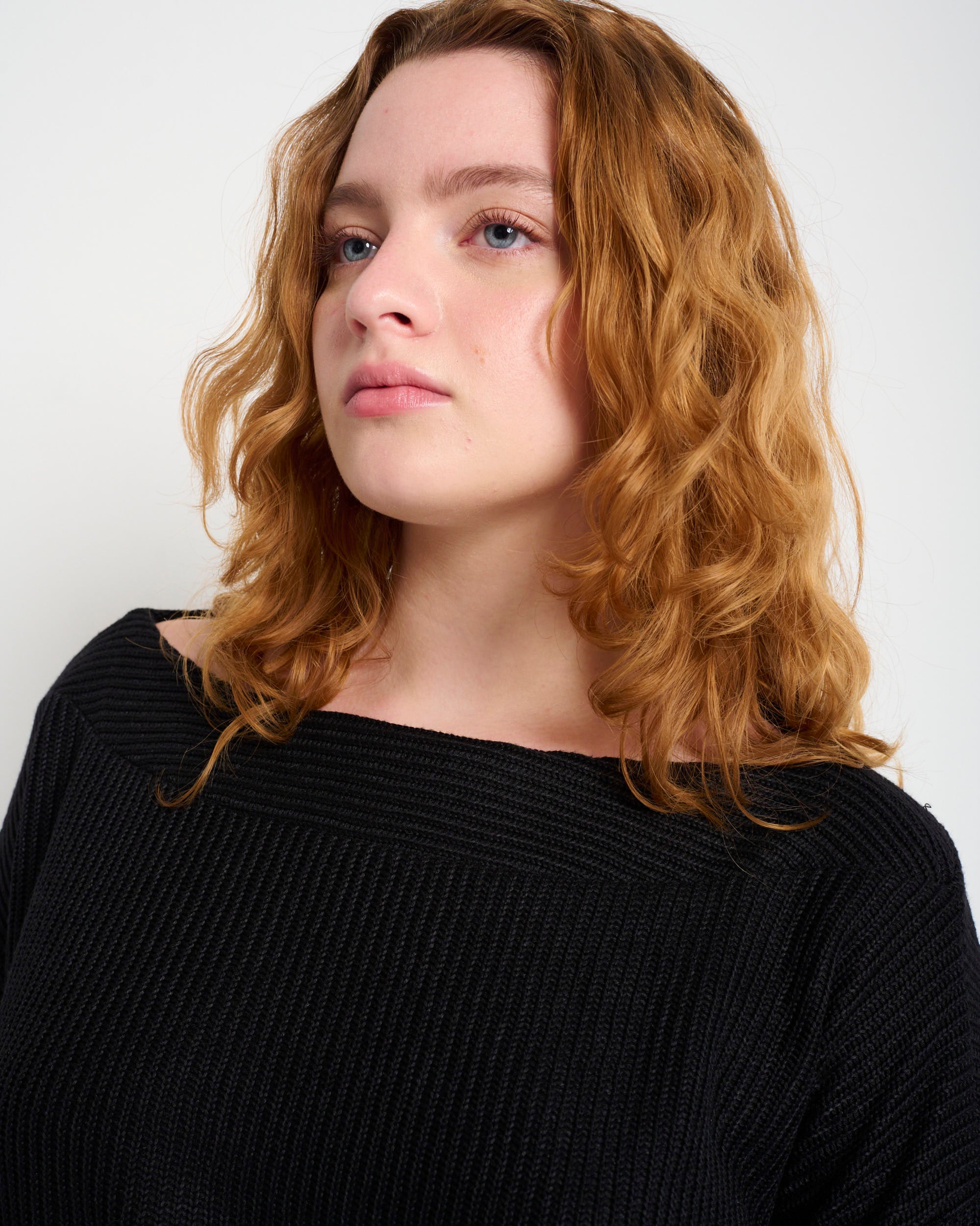 Bili Jumper Black - Layou Design by Shay Sobol