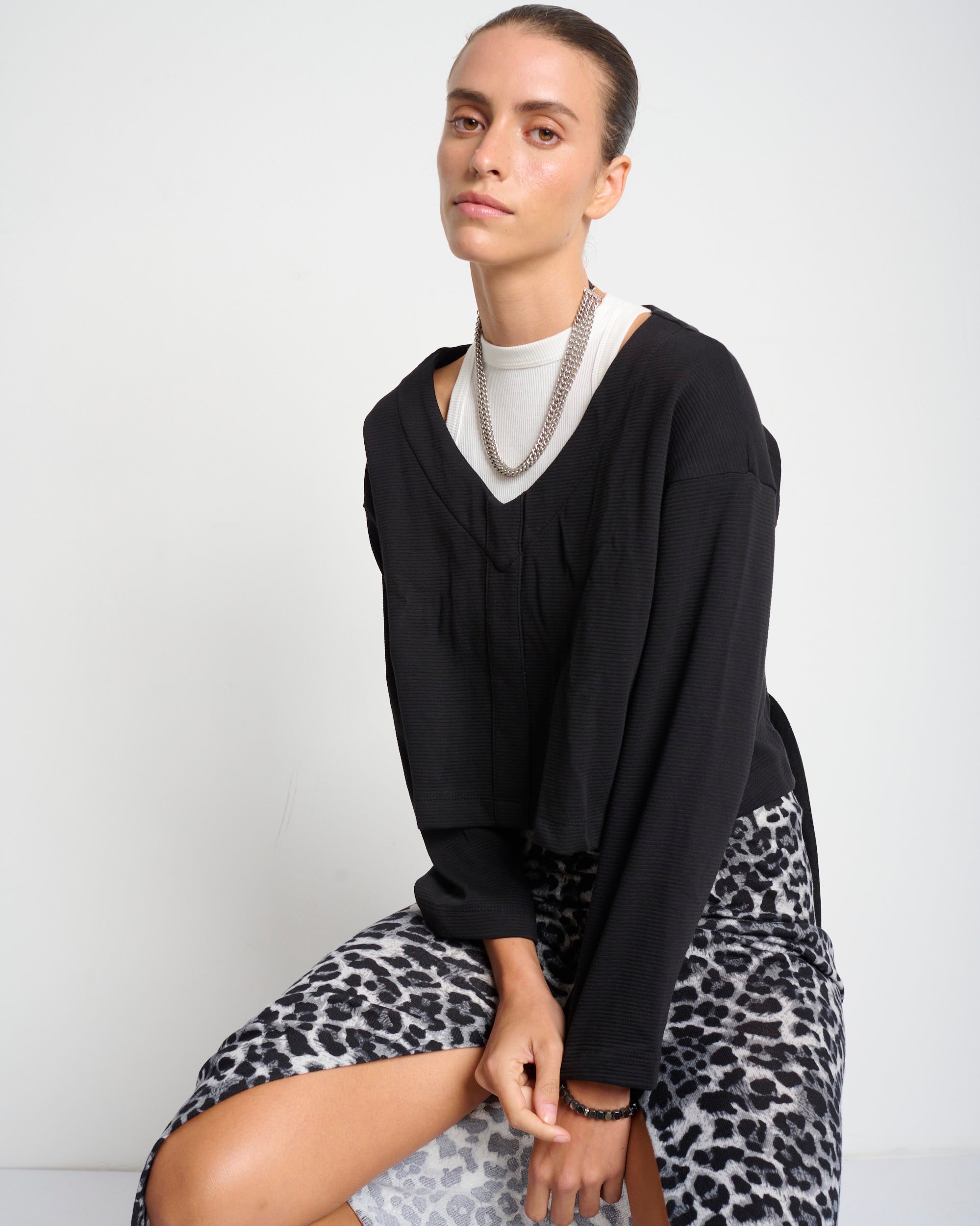 Louisa V Top Black - Layou Design by Shay Sobol