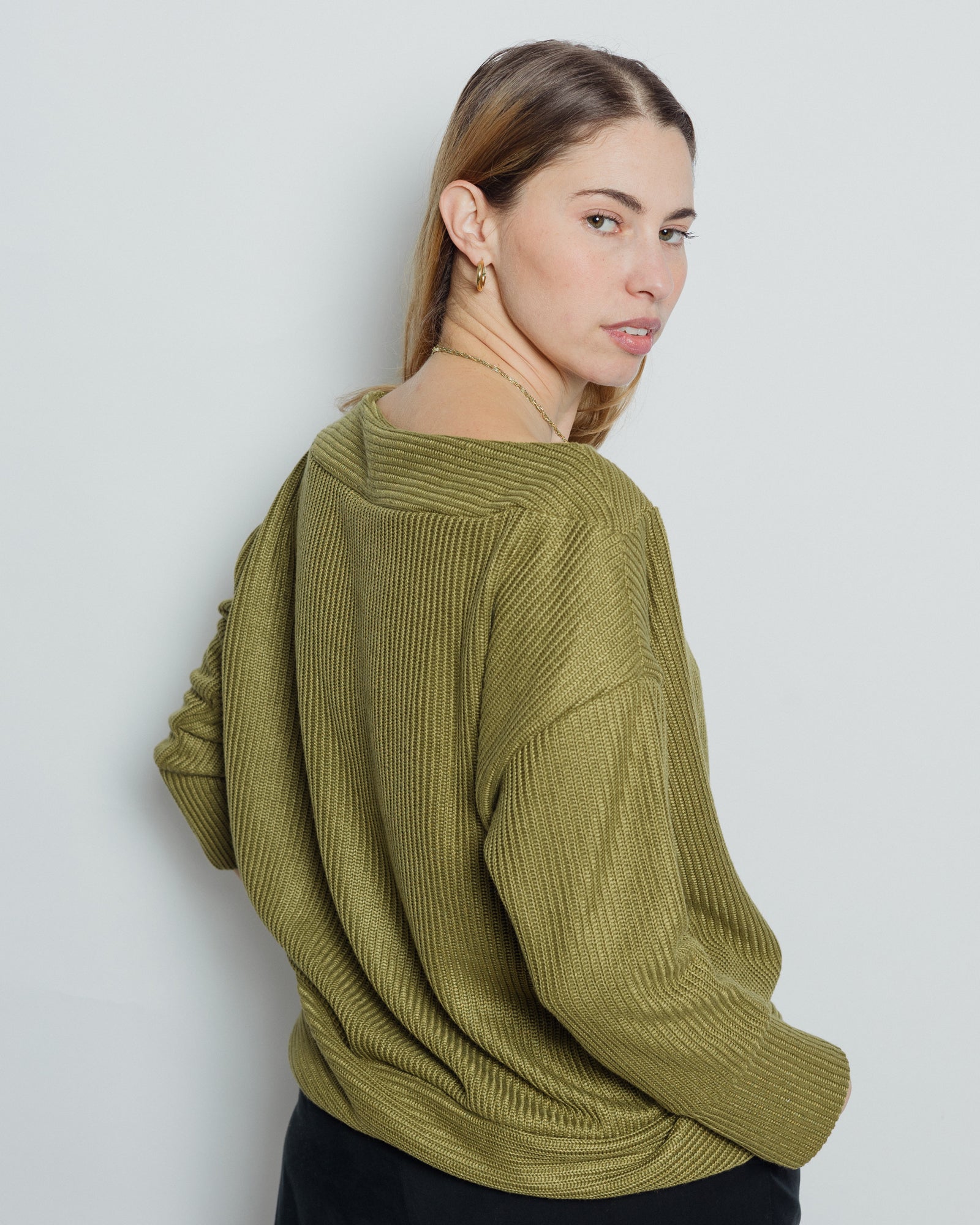 Bili Jumper Olive Green - Layou Design by Shay Sobol
