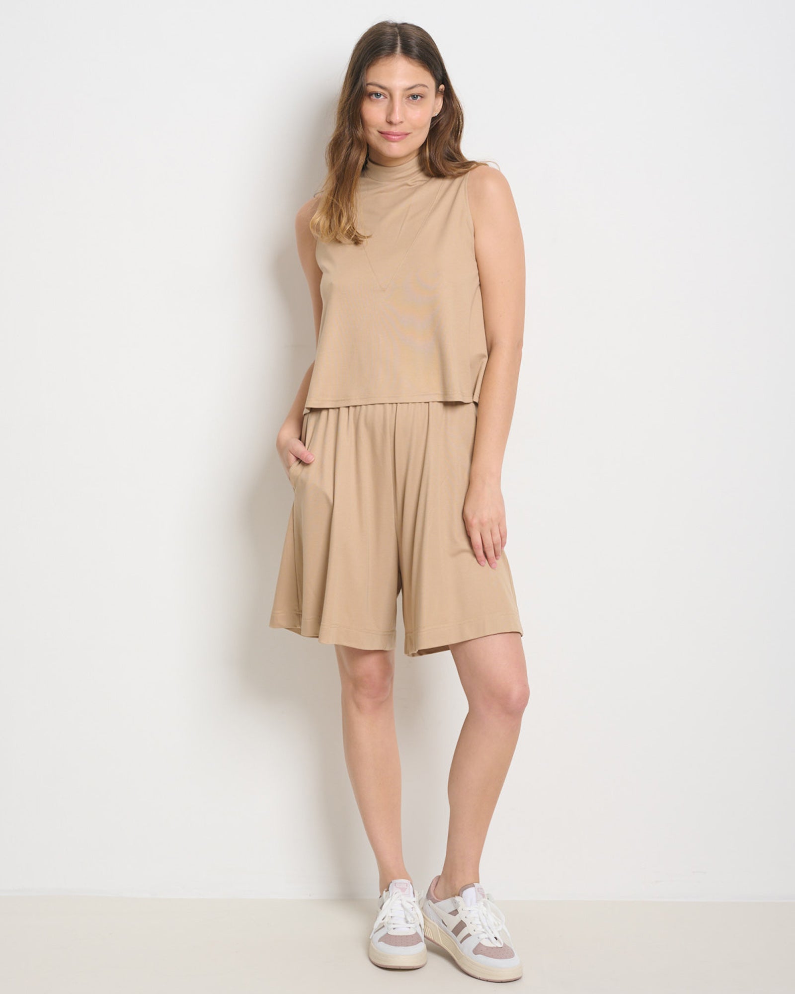 Haley Shorts Beige - Layou Design by Shay Sobol