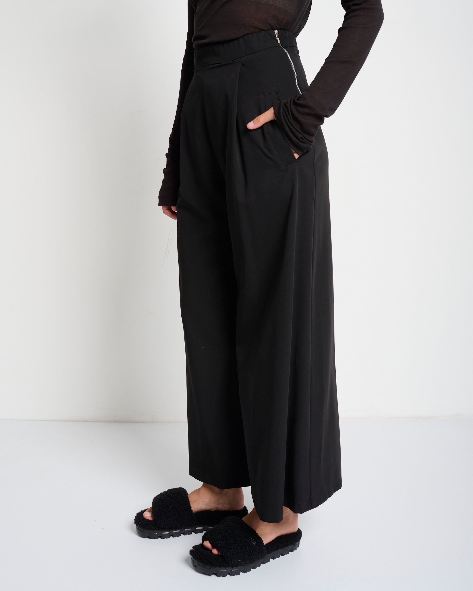Bettie Pants Black - Layou Design by Shay Sobol
