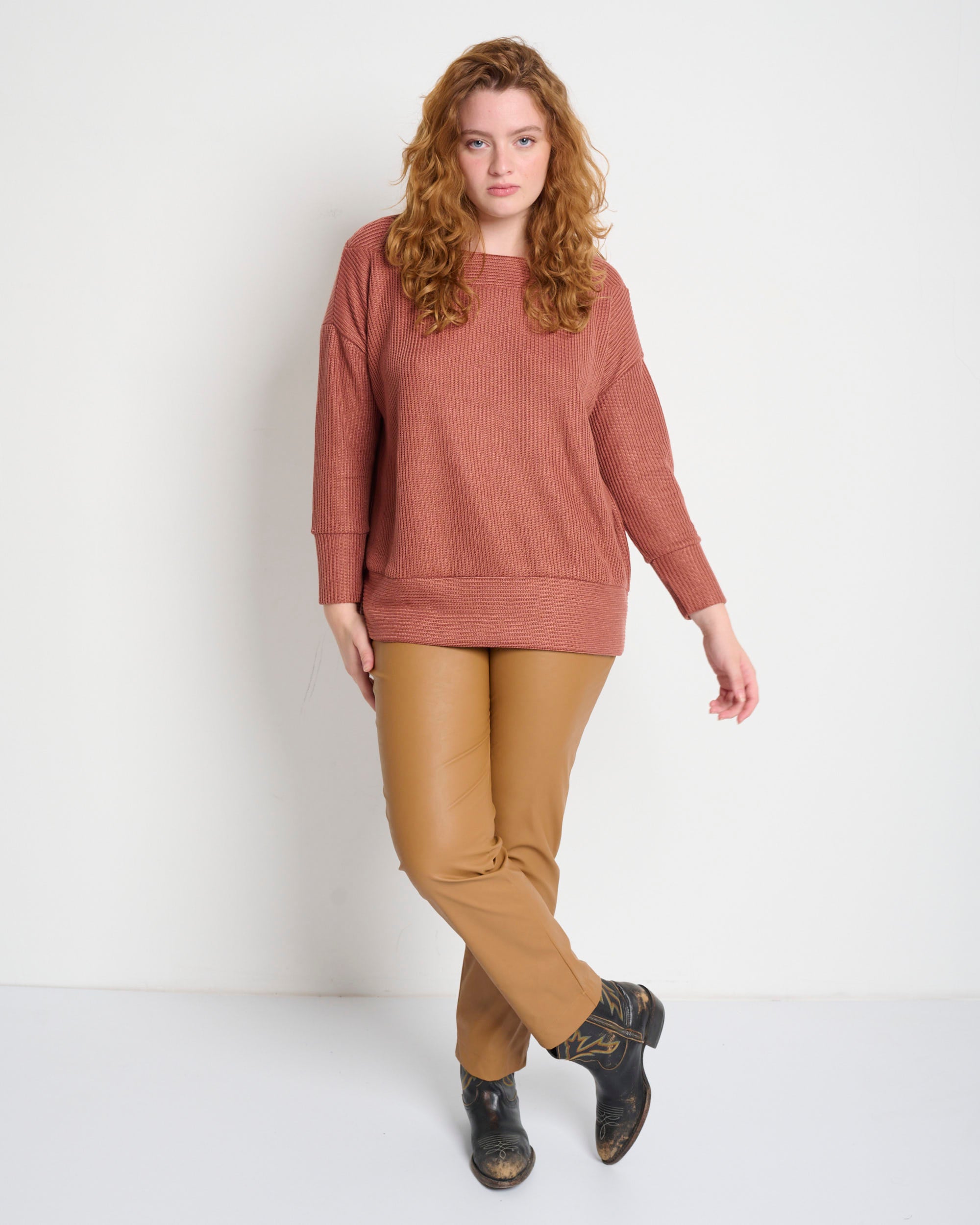 Bili Jumper Rustic Pink - Layou Design by Shay Sobol