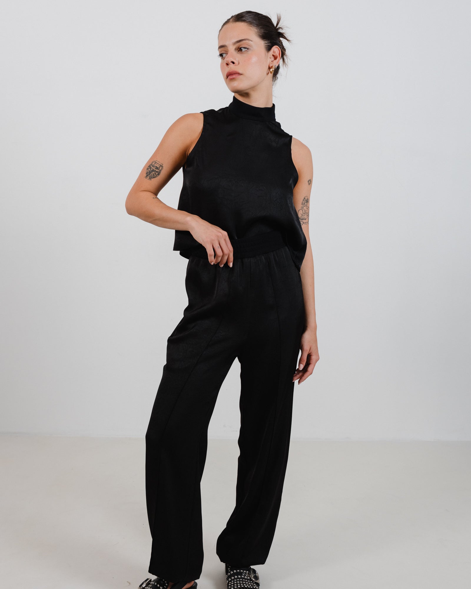 Helena Top Black - Layou Design by Shay Sobol
